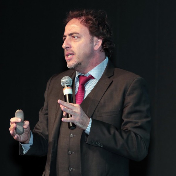 Eduardo Carmello img